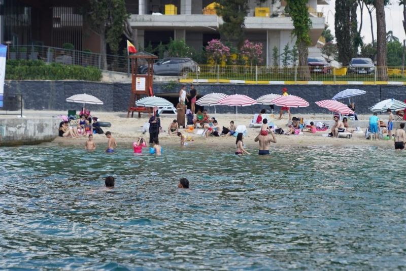 Tuzla Halk Plajı İstanbulluların kullanımına açıldı
