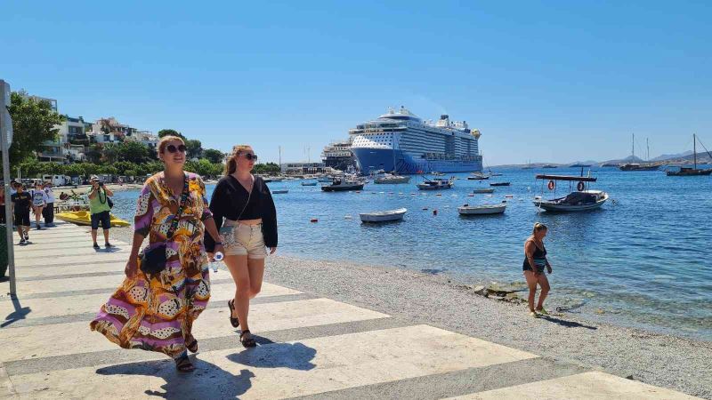 Turizmci turist sayısı kadar kişi başı geliri de odağına aldı
