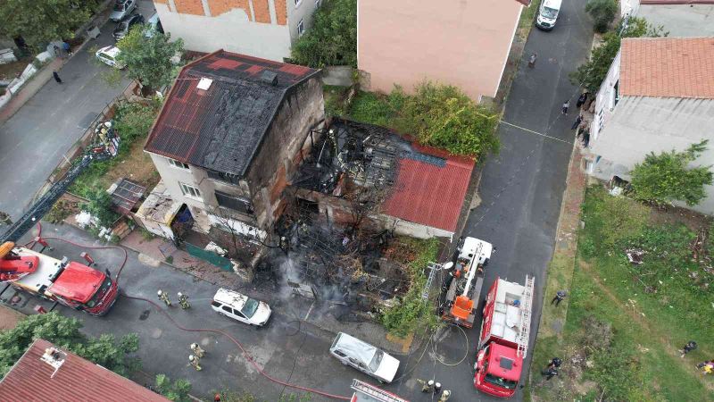 Arnavutköy’de ısınmak için yakılan ateş yangına neden oldu