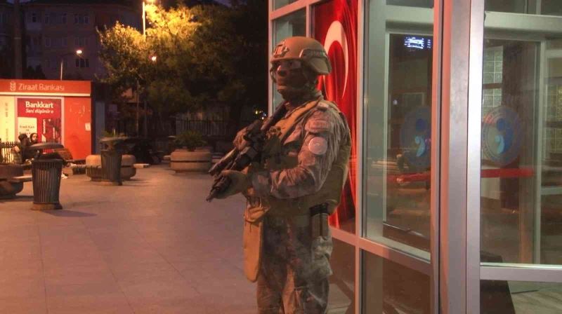 Bakırköy’de hastane önünde silahlı saldırı: 1 ölü, 2 yaralı