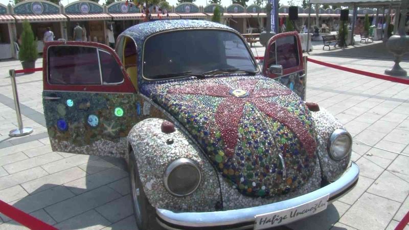 Rengarenk cam kaplı Vosvos, Pendik’te görücüye çıktı