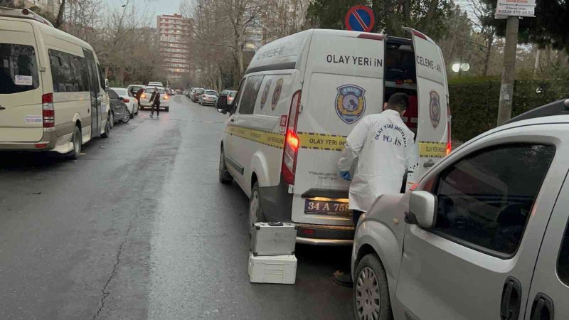 Bakırköy’de 64 yaşındaki kadın 12’nci kattan düşerek hayatını kaybetti
