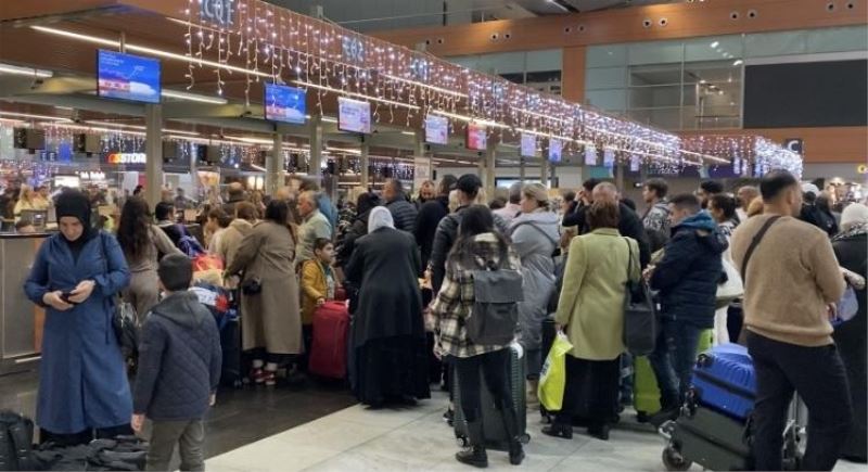 Sabiha Gökçen Havalimanında sis nedeniyle seferlerde aksama
