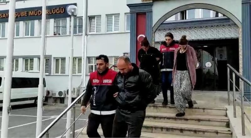 Eskişehir’den Bursa’ya gelerek 900 bin TL’lik hırsızlık yaptılar, adli kontrol şartıyla serbest bırakıldılar
