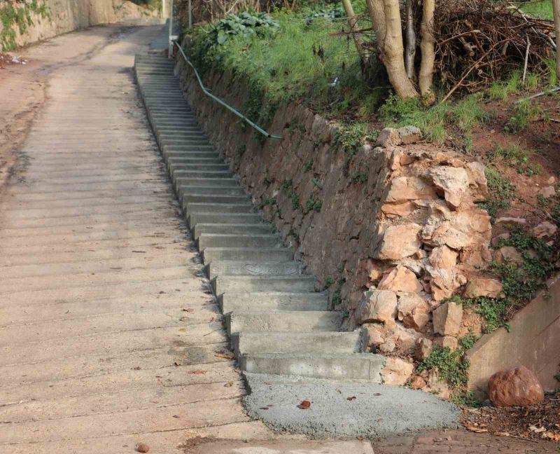 Serdar Mahallesi’ne iki yeni merdiven