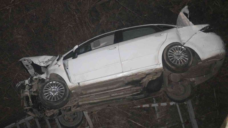 Edirne’de otomobil köprüden uçtu: 3’ü çocuk 5 yaralı

