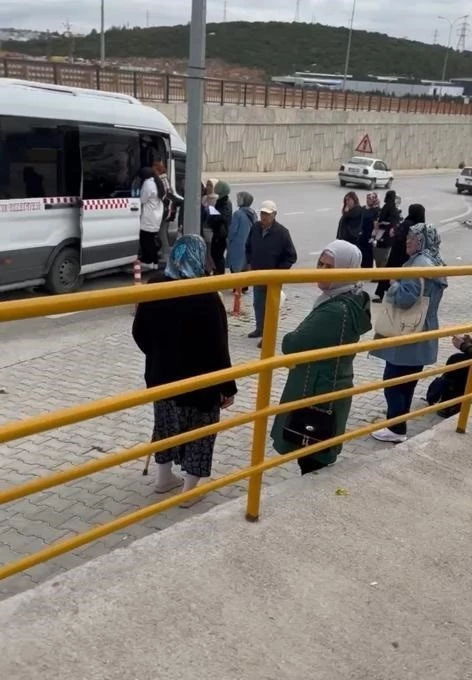 Bilecik’te öğrenci ve vatandaşların minibüs isyanına belediyeden cevap
