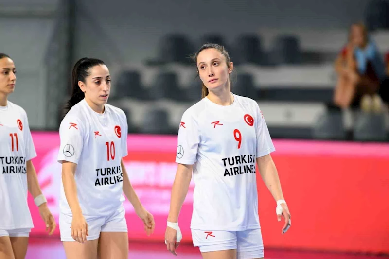 A Milli Kadın Hentbol Takımı, Karadağ’a mağlup oldu
