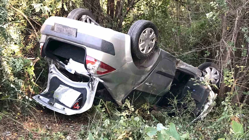 Anadolu Otoyolu’nda zincirleme kaza, bir araç şarampole uçtu: 3 yaralı
