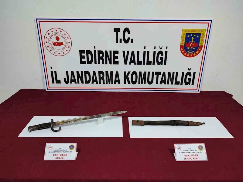 Edirne’de Osmanlı dönemine ait 150 yıllık kılıç ve kını ele geçirildi
