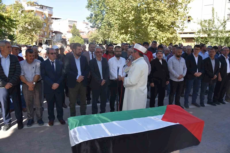 Sındırgı’da Filistinliler için gıyabi cenaze namazı kılındı
