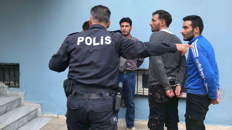 Göçmenler şehiriçinde 7 kilometre süren kovalamaca sonucu kıskıvrak yakalandı

