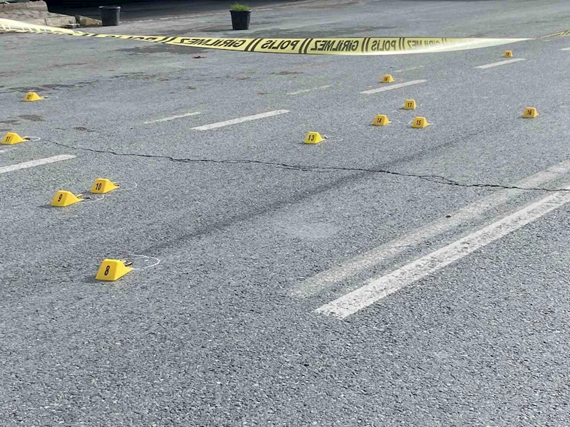 Küçükçekmece’de, taşkınlık yapan grup iş yerini taradı