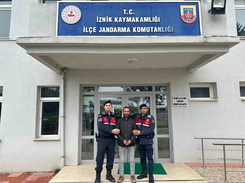 Bursa’da kaçak kazı yapan şüphelilere jandarma baskını: 5 gözaltı
