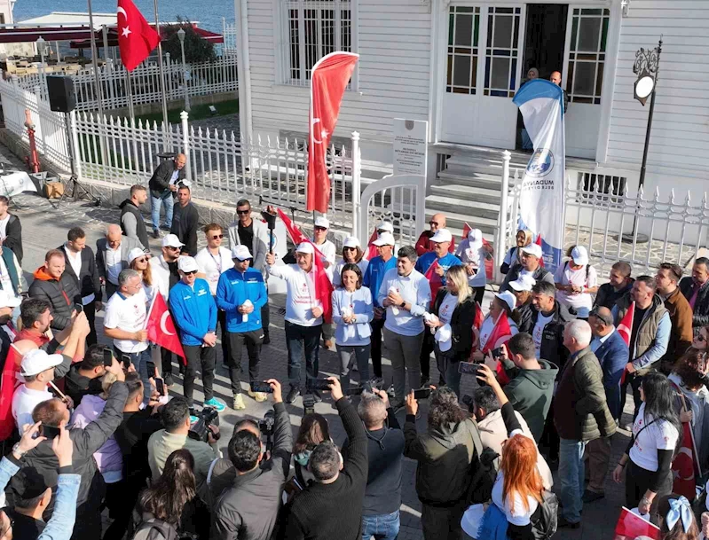 Başkan Türkyılmaz, 100. yılda Cumhuriyet için yürüyor
