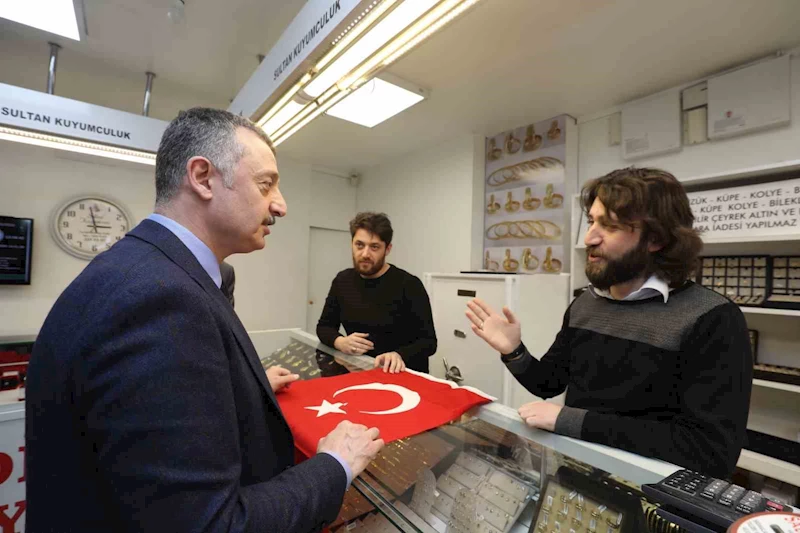 Kocaeli 20 bin Türk bayrağıyla kırmızı beyaza bürünecek
