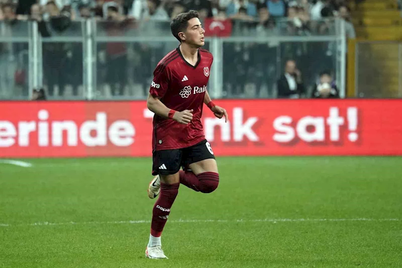 Beşiktaş’ta Yakup Arda Kılıç, ilk kez A takım forması giydi
