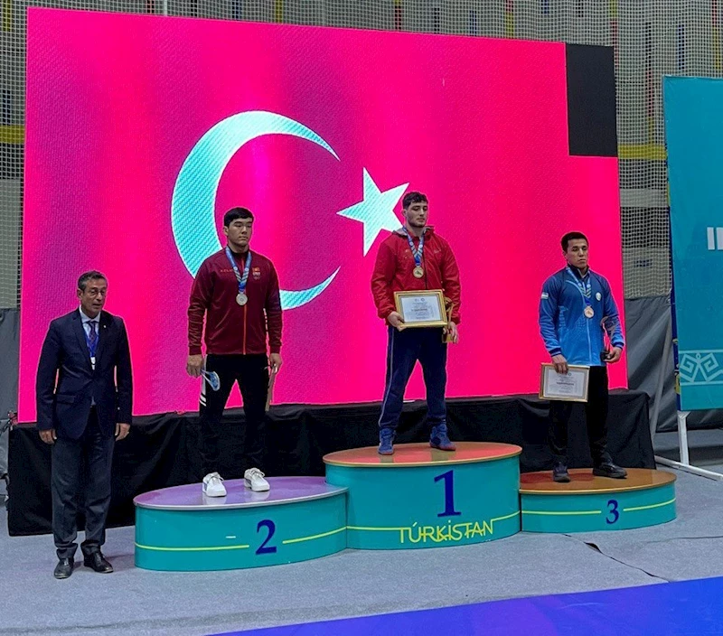 Sakarya Büyükşehir sporcusundan Kazakistan’da Milli gurur
