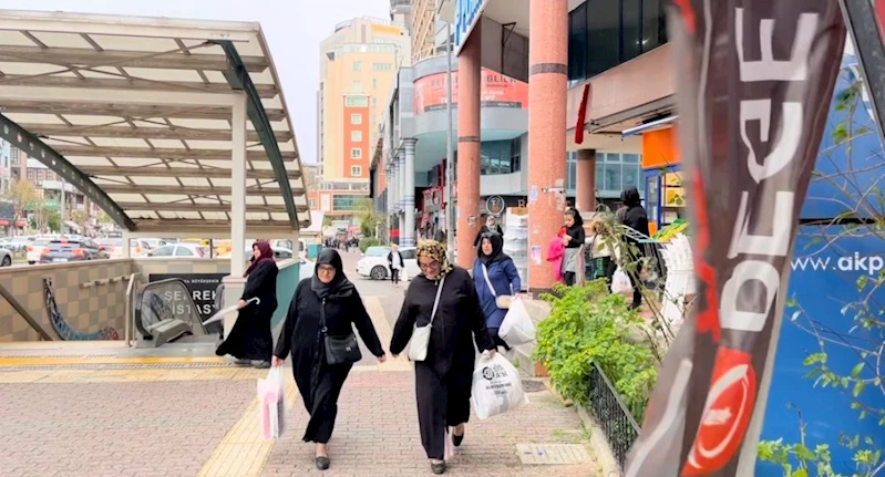 Bursa’da şiddetli rüzgar hayatı felç etti
