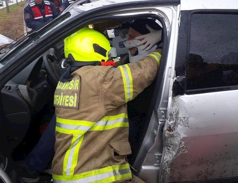 Bandırma - Bursa karayolu üzerinde trafik kazası: 1 yaralı
