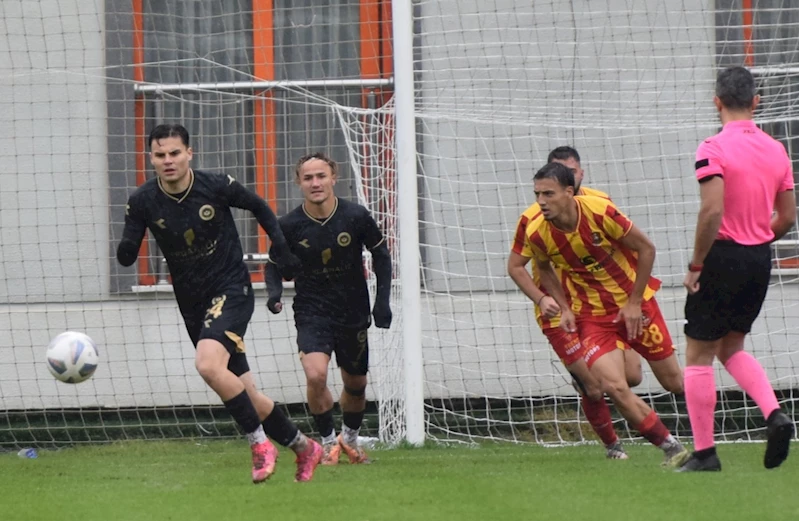 Nilüfer Belediye FSK rakibini 4 golle mağlup etti
