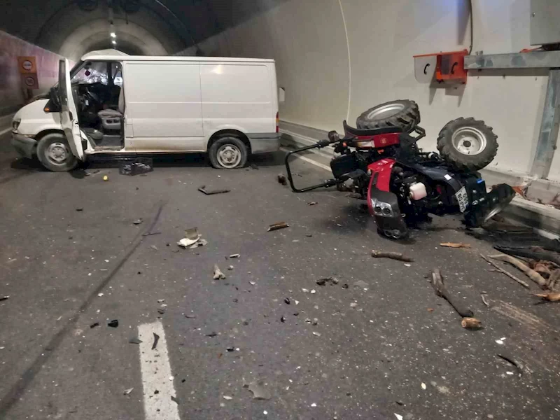 Çanakkale’de tünelde trafik kazası: 2 ağır yaralı
