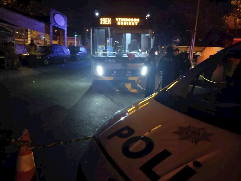 Otobüsün altında kalan kadın feci şekilde can verdi
