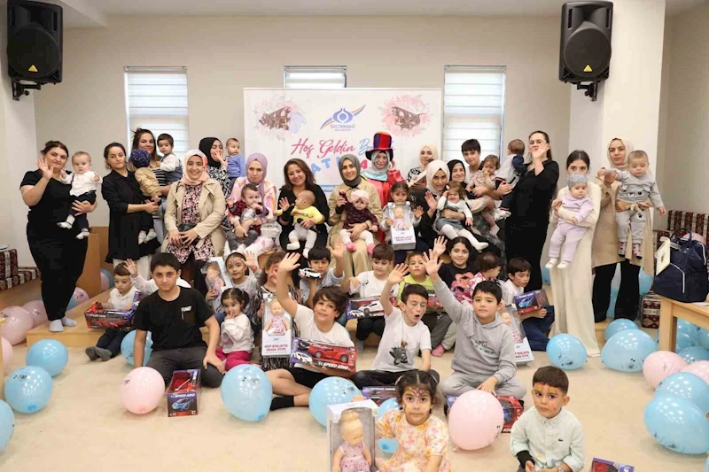 Sultangazi Belediyesi yeni bebek heyecanı yaşayan ailelerin mutluluğuna ortak oluyor
