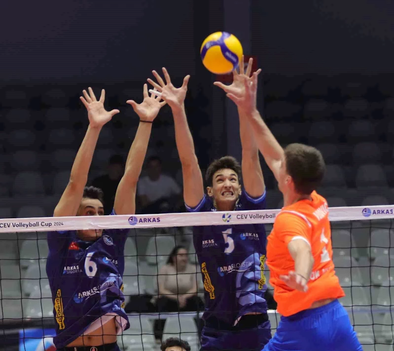 CEV Volleyball Cup: Neftohimik Burgas: 0 - Arkas Spor: 3
