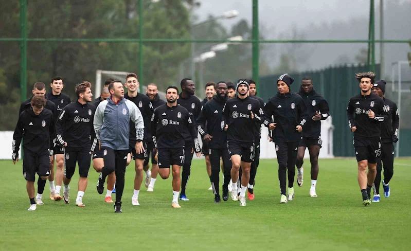 Beşiktaş, kondisyon ve taktik çalıştı
