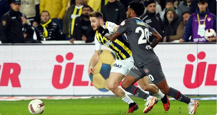 Trendyol Süper Lig: Fenerbahçe: 2 - Fatih Karagümrük: 1 (Maç sonucu)