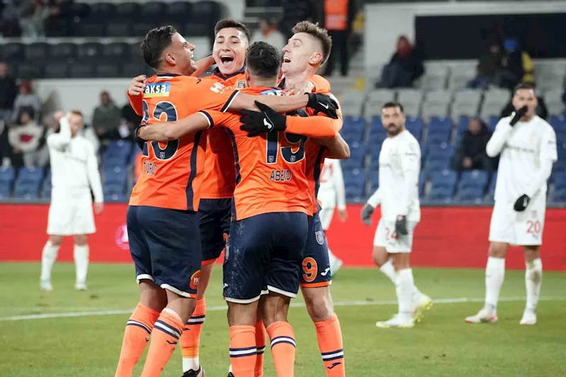 Trendyol Süper Lig: RAMS Başakşehir: 4 - Pendikspor: 1 (Maç sonucu)
