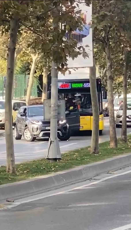 Beyoğlu’da İETT otobüsünün önünün kesilmesi olayının detayları: Eşini ve bebeği için önünü kesmiş