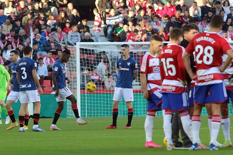 Granada - Athletic Bilbao maçı, bir taraftarın hayatını kaybetmesi nedeniyle ertelendi
