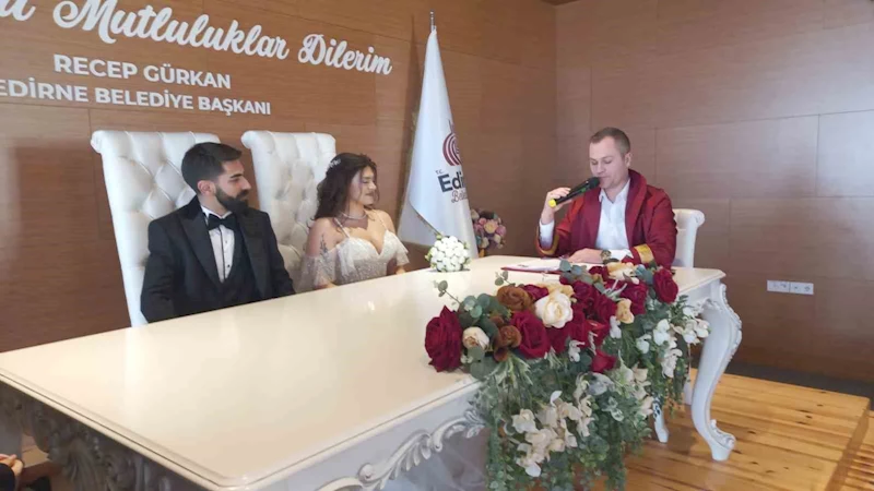 Edirne’de 12.12 tarihinde 8 nikah kıyıldı
