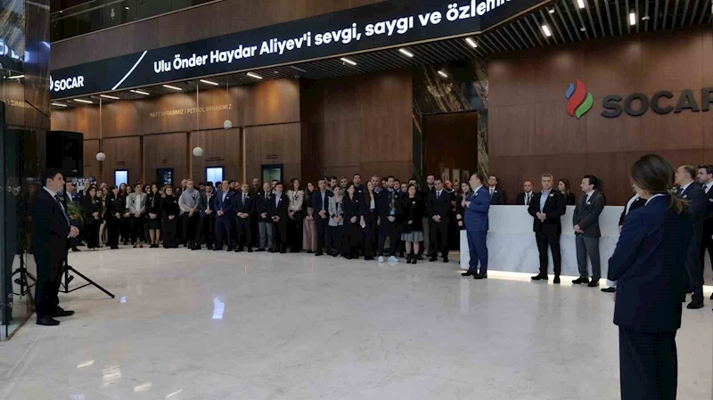 Azerbaycan halkının Ulusal Lideri Haydar Aliyev, vefatının 20’nci yıl dönümünde anıldı
