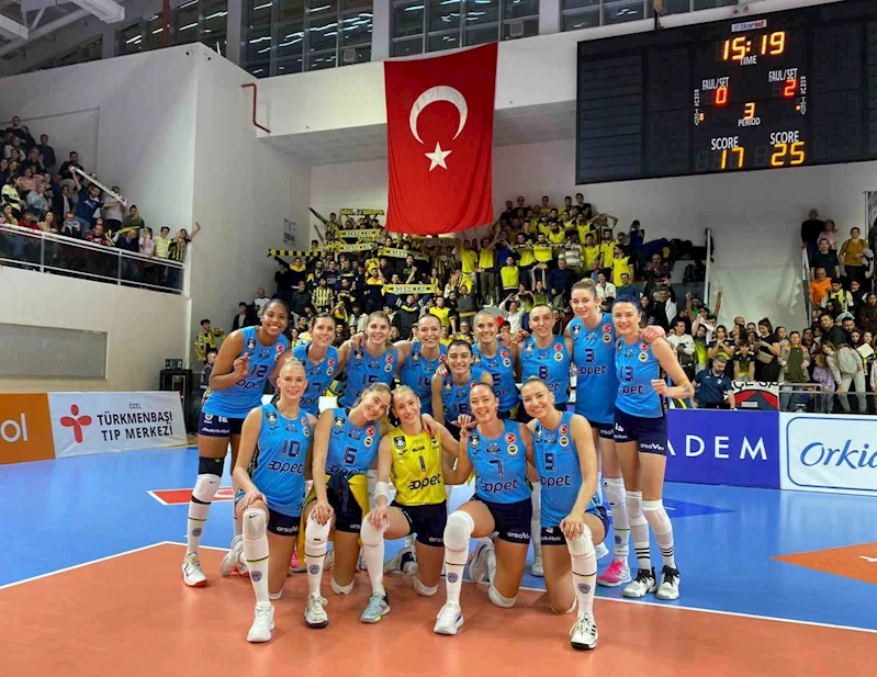 Fenerbahçe Opet, ligde ilk yarıyı lider tamamladı
