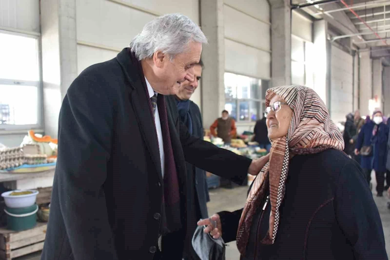 Başkan Bakkalcıoğlu’ndan kapalı pazar ziyareti
