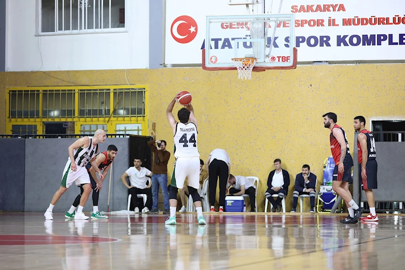 Sakarya Büyükşehir basketbol ilk yarının son maçına İstanbul’da çıkıyor
