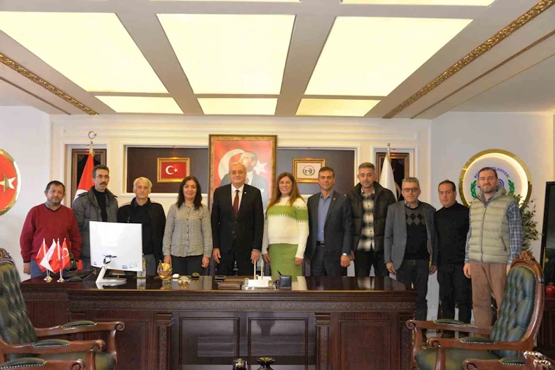 Başkan Bakkalcıoğlu, Birleşik Emekliler Sendikası yeni yönetimi ile bir araya geldi
