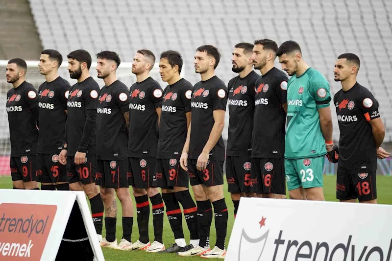 Fatih Karagümrük, ilk yarının en az gol yiyen 3. takımı
