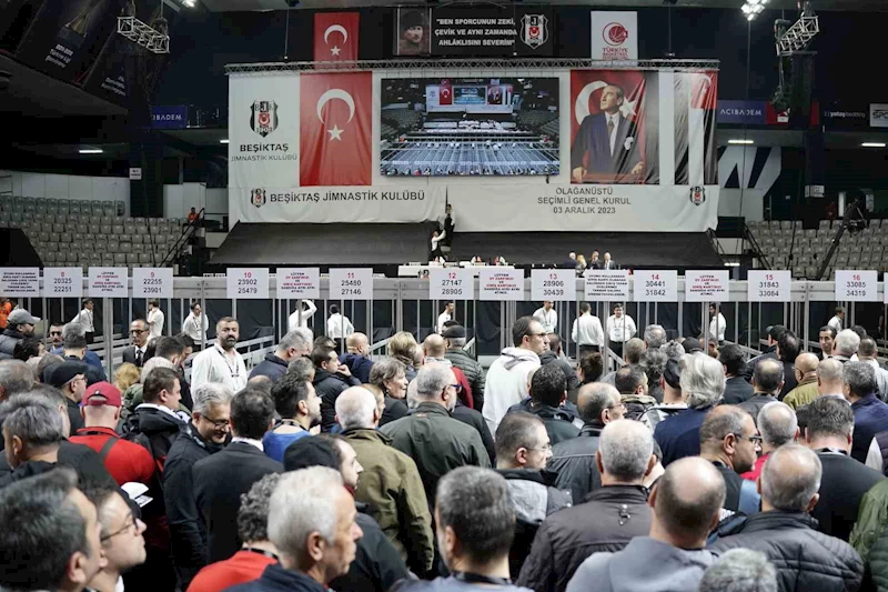 Beşiktaş’ta olağanüstü seçimli genel kurul başladı