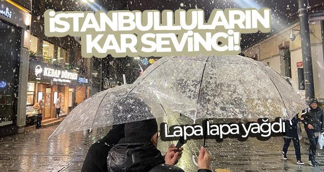 Taksim’de yılın il karı lapa lapa yağdı