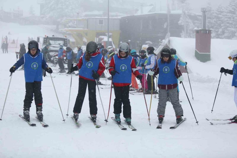 Uludağ’da kayak heyecanı başladı
