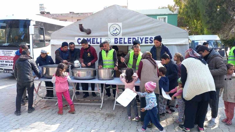 Çameli Belediyesi’nin sahra mutfağı Hatay’da hizmete başladı