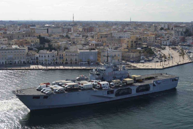 İtalya’dan Türkiye’ye yardım taşıyan askeri gemi yola çıktı
