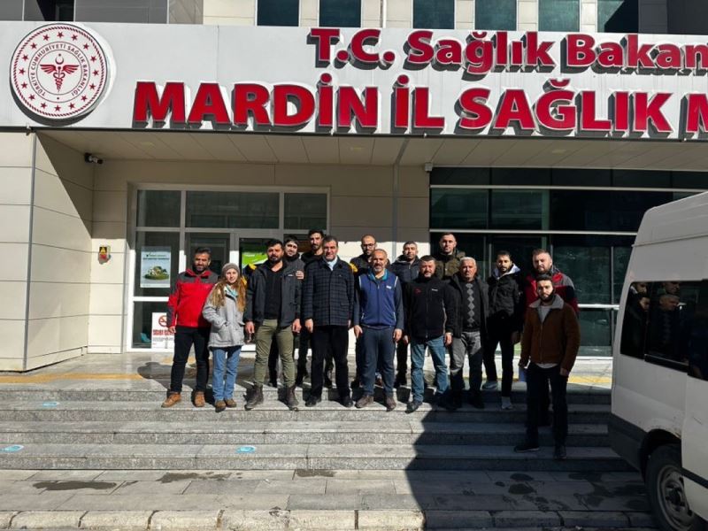 Mardin’de 10 sağlık çalışanı deprem bölgesine gönüllü olarak yola çıktı
