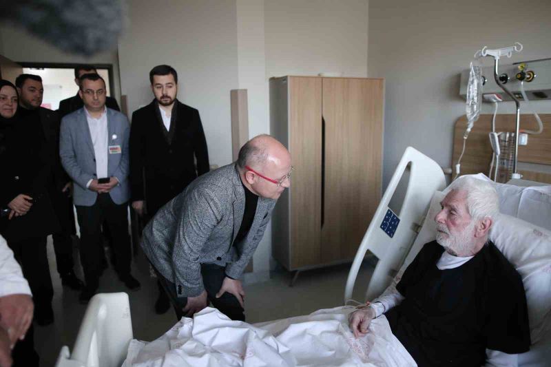 Bursa Şehir Hastanesi pandemiden sonra şimdi de depremzedelere kucak açtı
