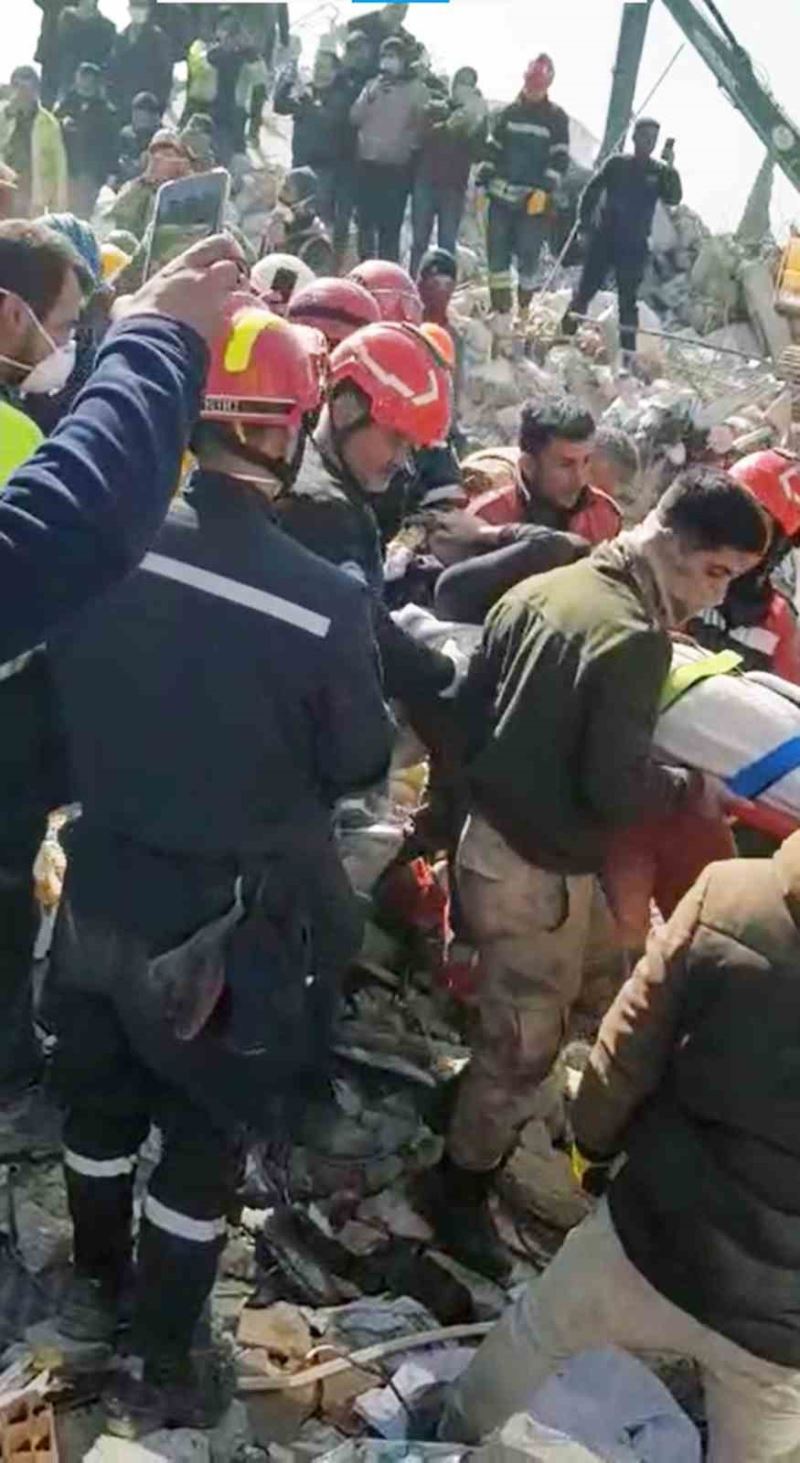 Muğla itfaiyesi Hatay’da 151 saat sonra can kurtardı