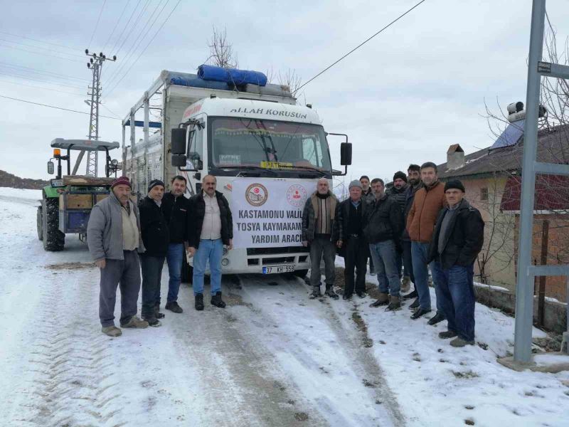 Tosya’dan deprem bölgesine 15 tır yakacak yardımı